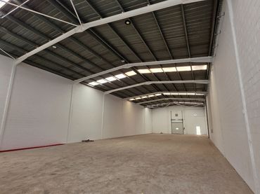 Nau industrial de lloguer a Carrer Metal·lúrgia 14