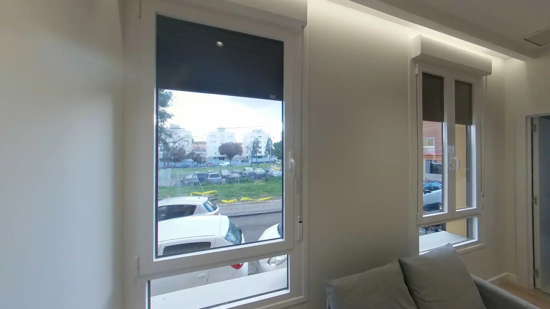 Flat to rent in Calle de las Islas Jarvi, imagen 2