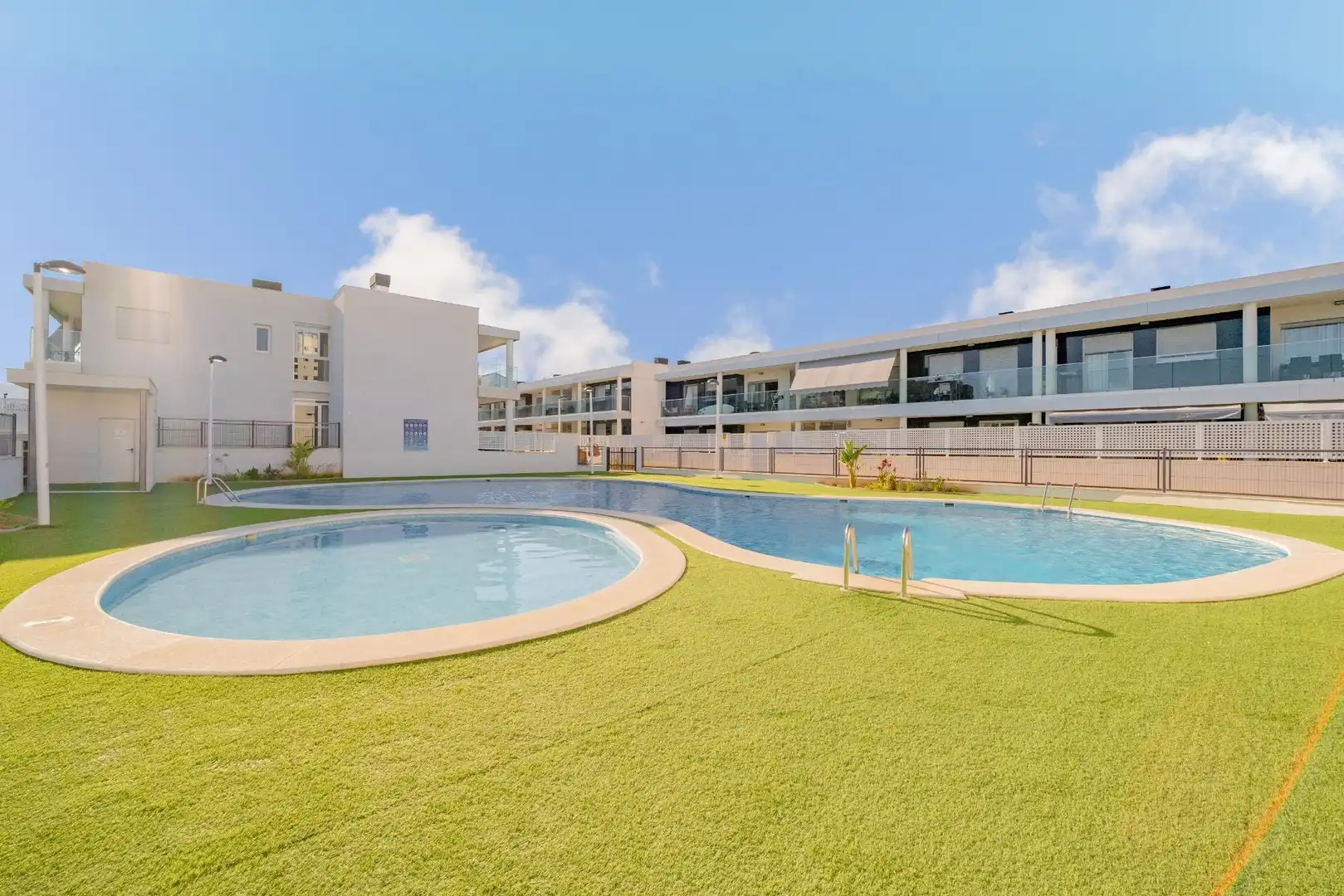 Mini appartamento con piscina in vendita a Calle hungria, imagen 3