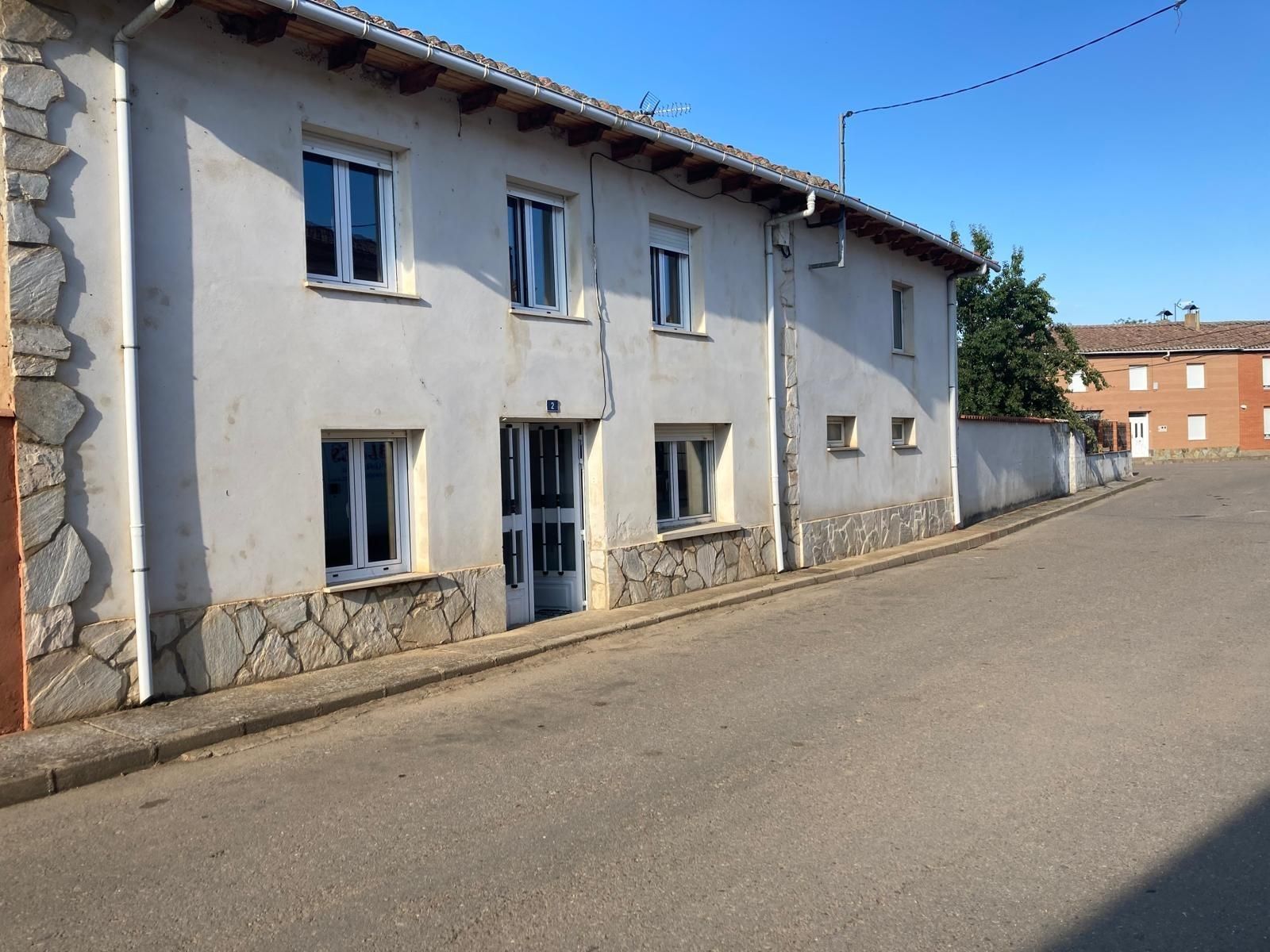 Außenansicht von Country house zum verkauf in Valdepolo mit Heizung und Privatgarten