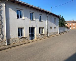 Exterior view of Country house for sale in Valdepolo