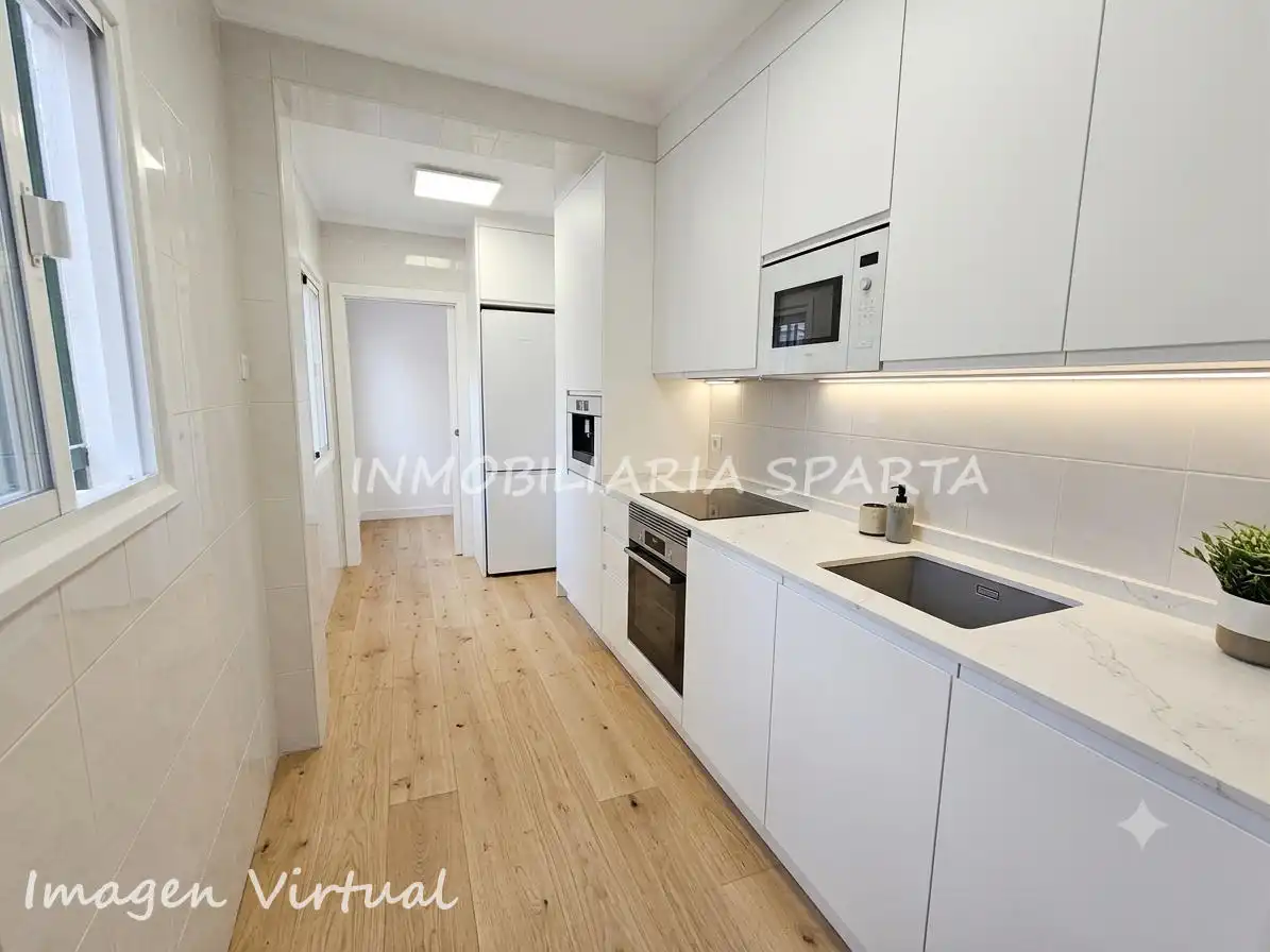 Cocina de Casa adosada en venta en Santiponce con Terraza, Trastero y Balcón