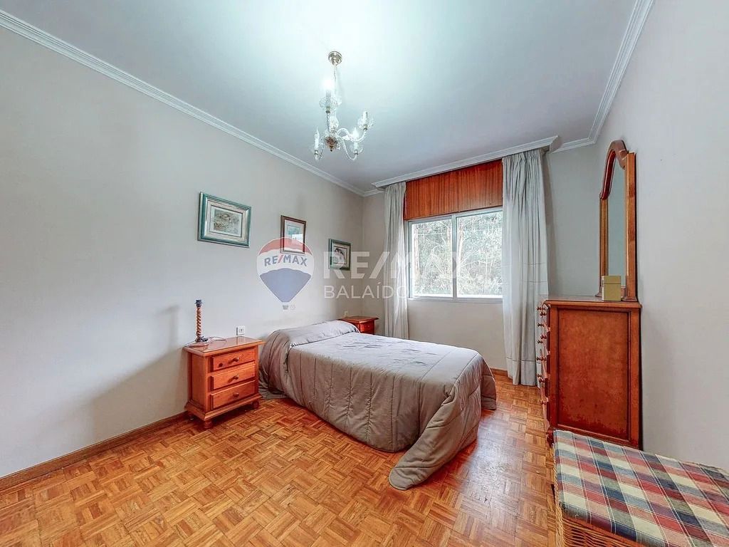 Bedroom of Flat for sale in Pontevedra Capital   with Parquet flooring, Terrace and Storage room