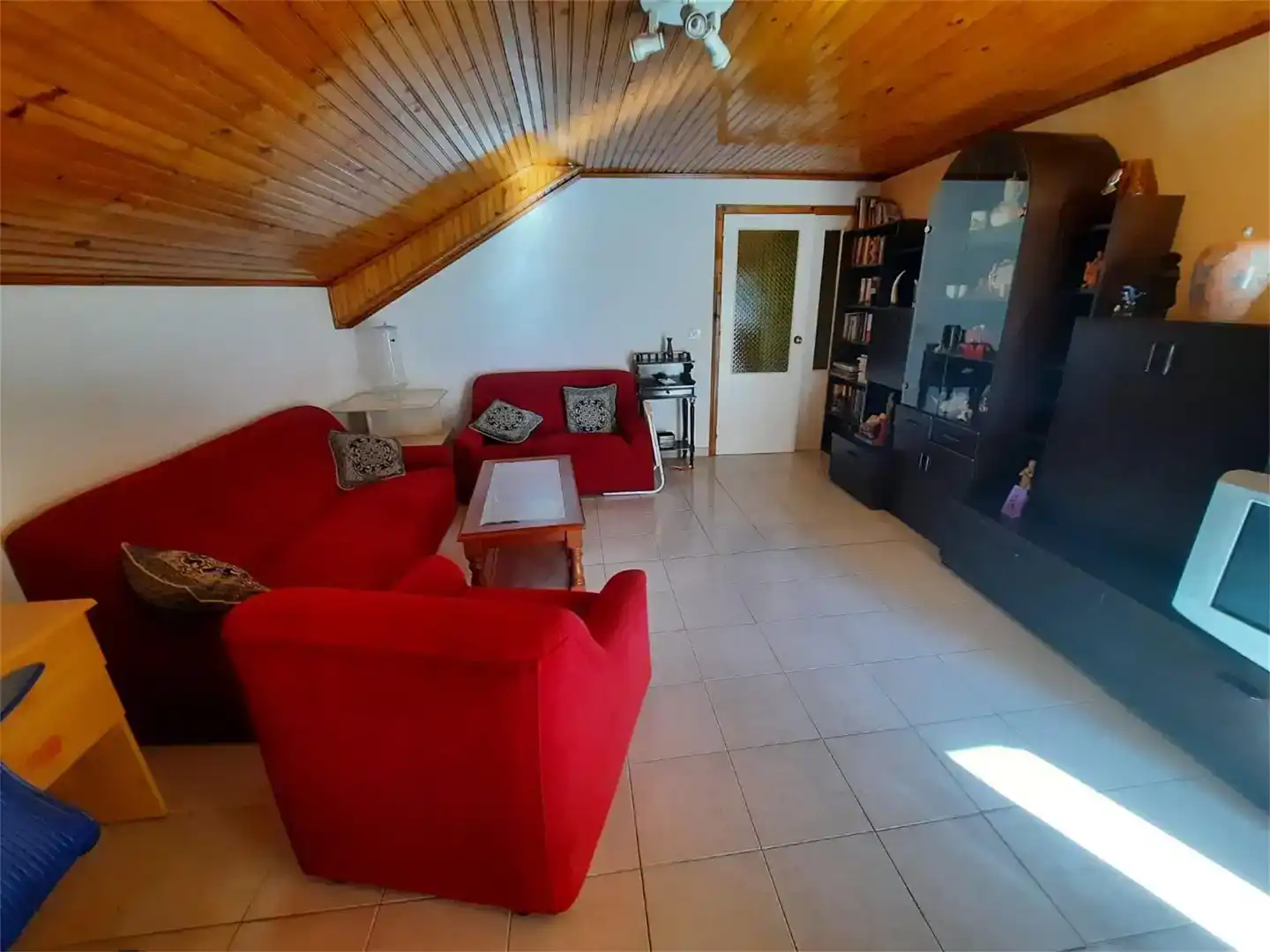 Sala d'estar de Finca rústica en venda en Leiro amb Piscina i Balcó
