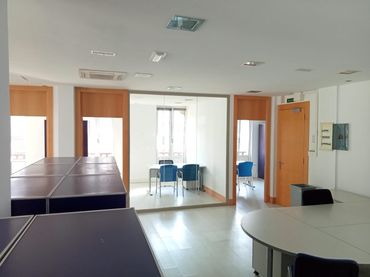 Büro mit Aufzug zur Miete in Calle Palacio Valdés 1