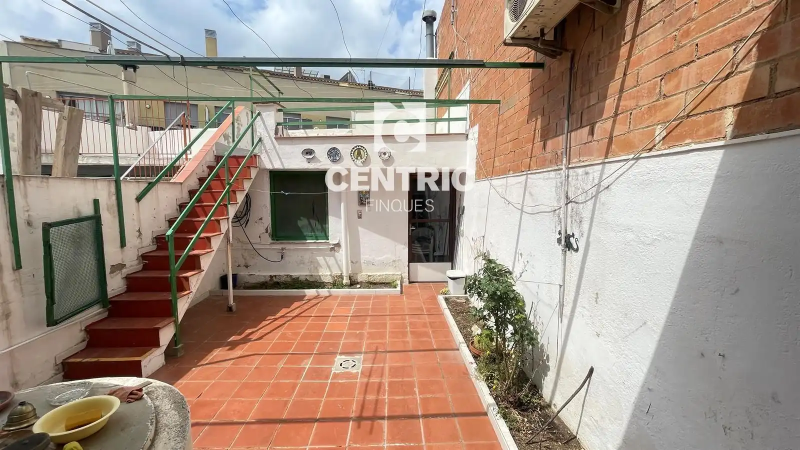 Exterior view of Detached homes for sale in Terrassa
