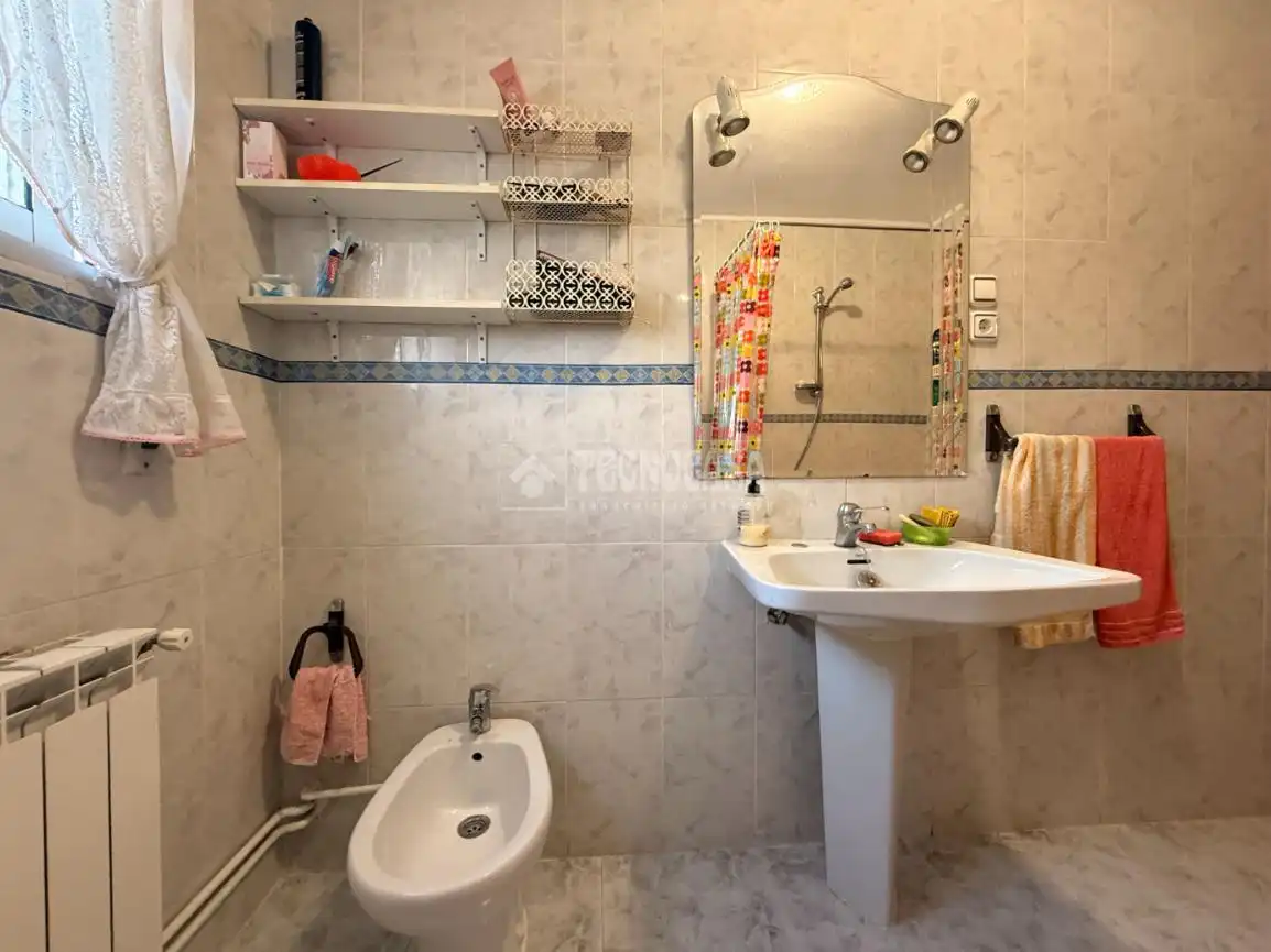 Baño de Casa o chalet en venta en Serracines con Calefacción, Jardín privado y Terraza