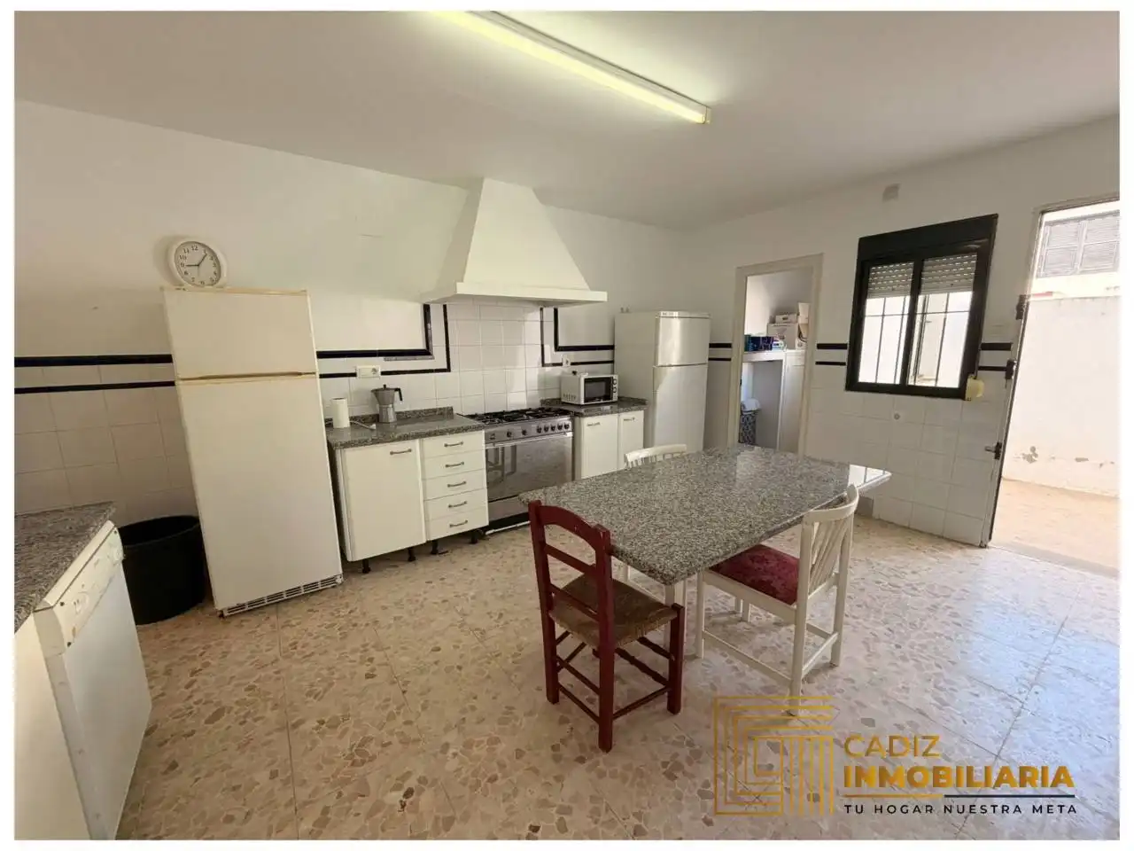 Cuina de Casa o xalet en venda en Chipiona amb Terrassa