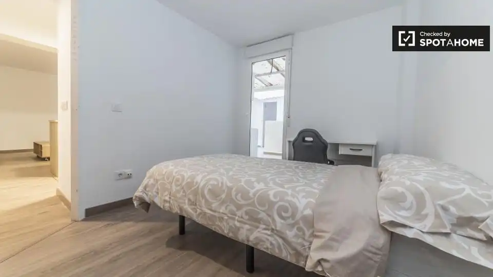 Habitación en Trinitat