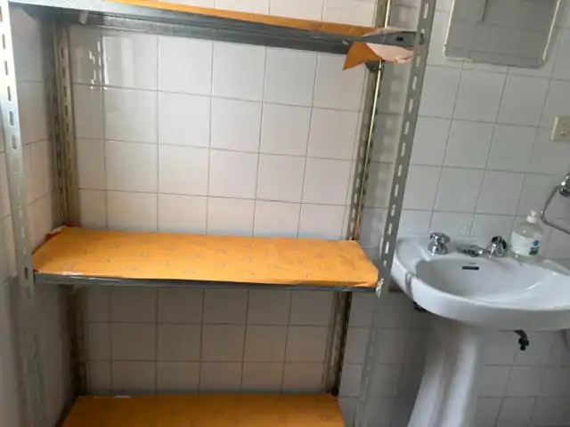 Badezimmer von Geschaftsraum zur Miete in Vegadeo
