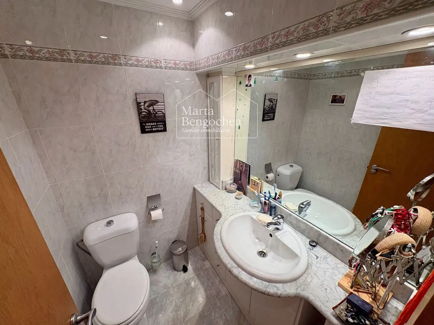 Baño de Piso en venta en Vitoria - Gasteiz con Calefacción y Terraza