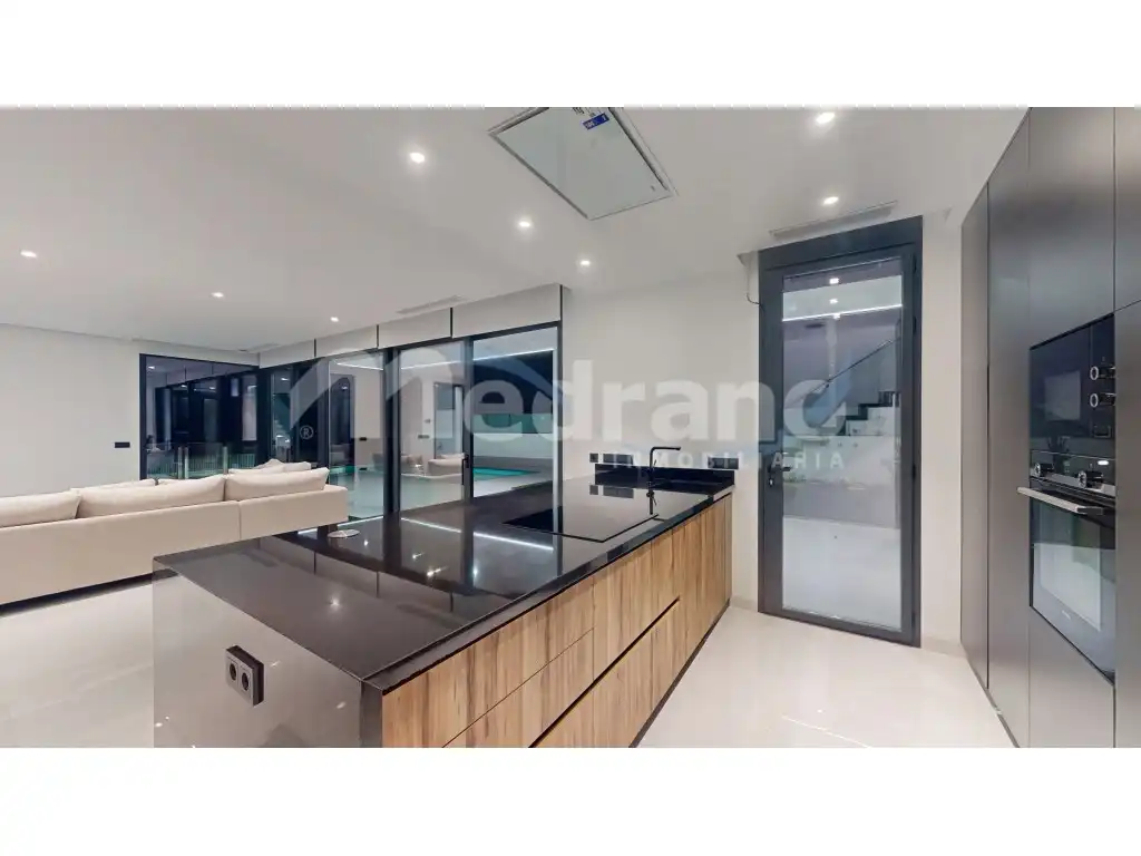 House with pool for sale in Calle Brussel.Les, imagen 2