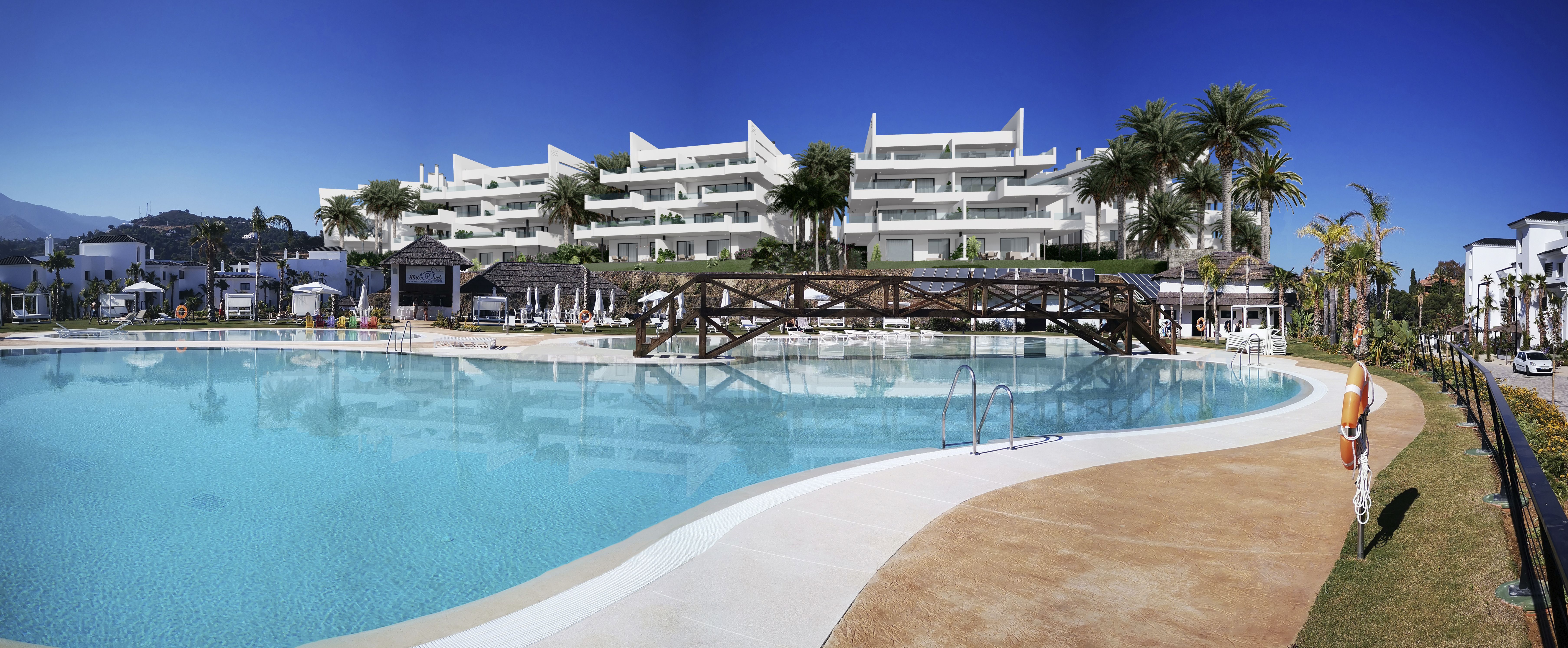 Vista exterior de Apartament de lloguer en Estepona amb Aire condicionat, Terrassa i Traster