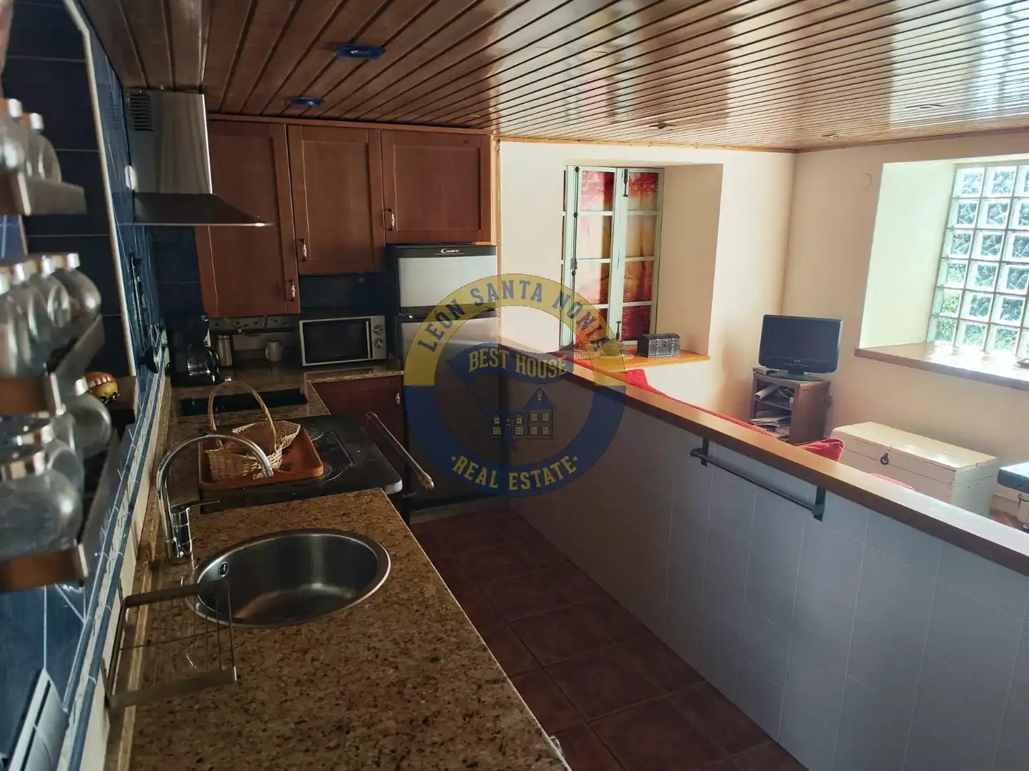Cocina de Casa o chalet en venta en Valdesamario con Calefacción, Jardín privado y Terraza