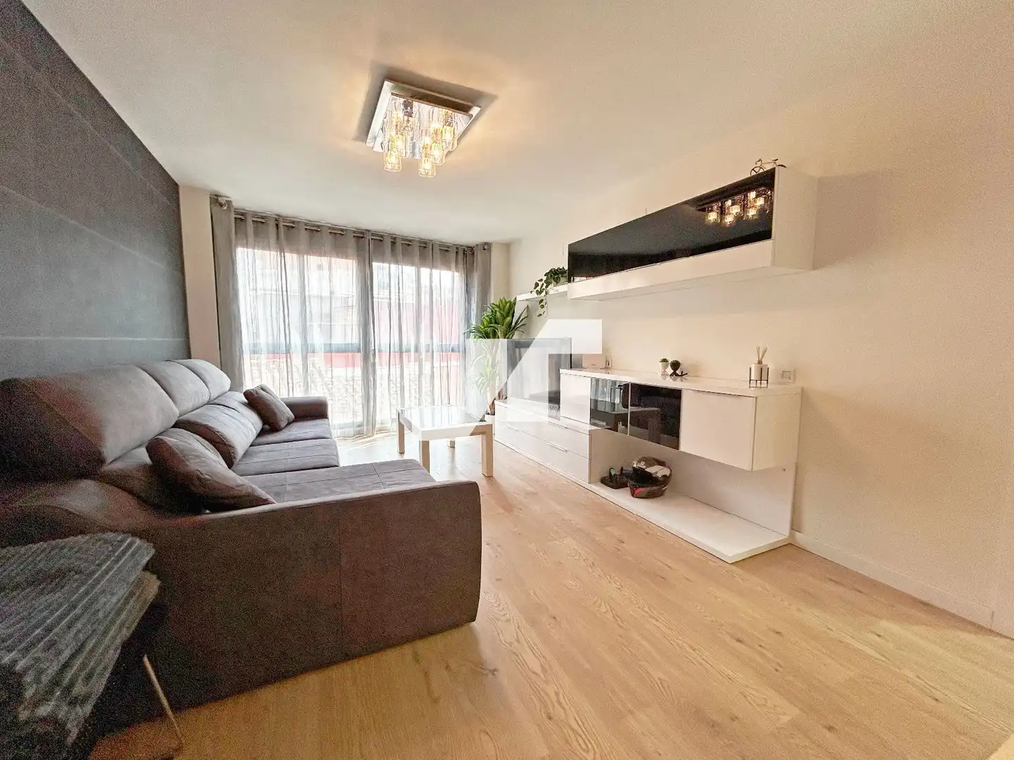 Flat for sale in MARE DE DEU DELS ANGELS, Centro