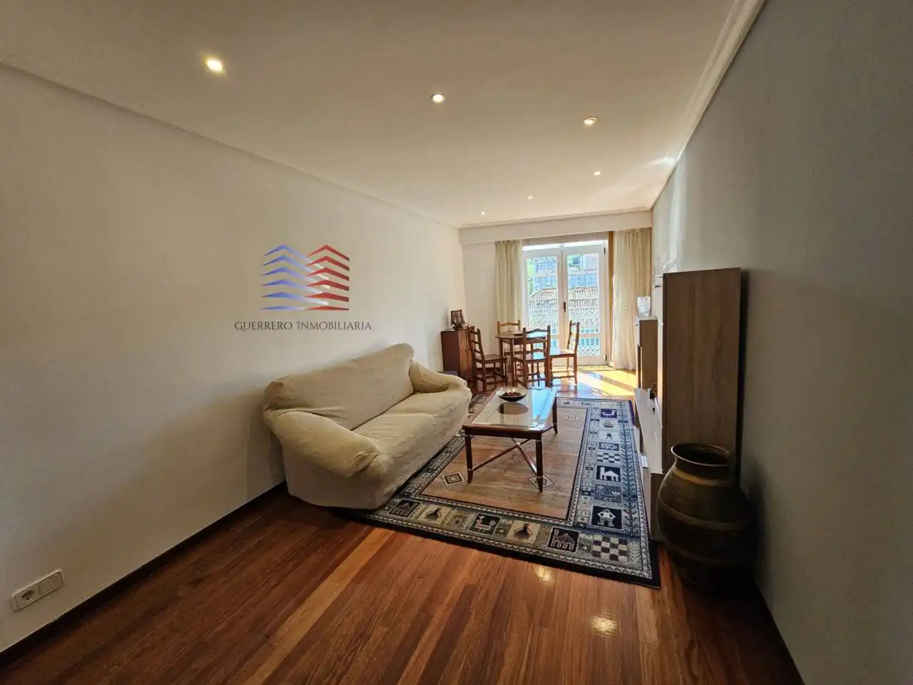 Sala d'estar de Pis de lloguer en Ourense Capital  amb Calefacció, Parquet i Traster