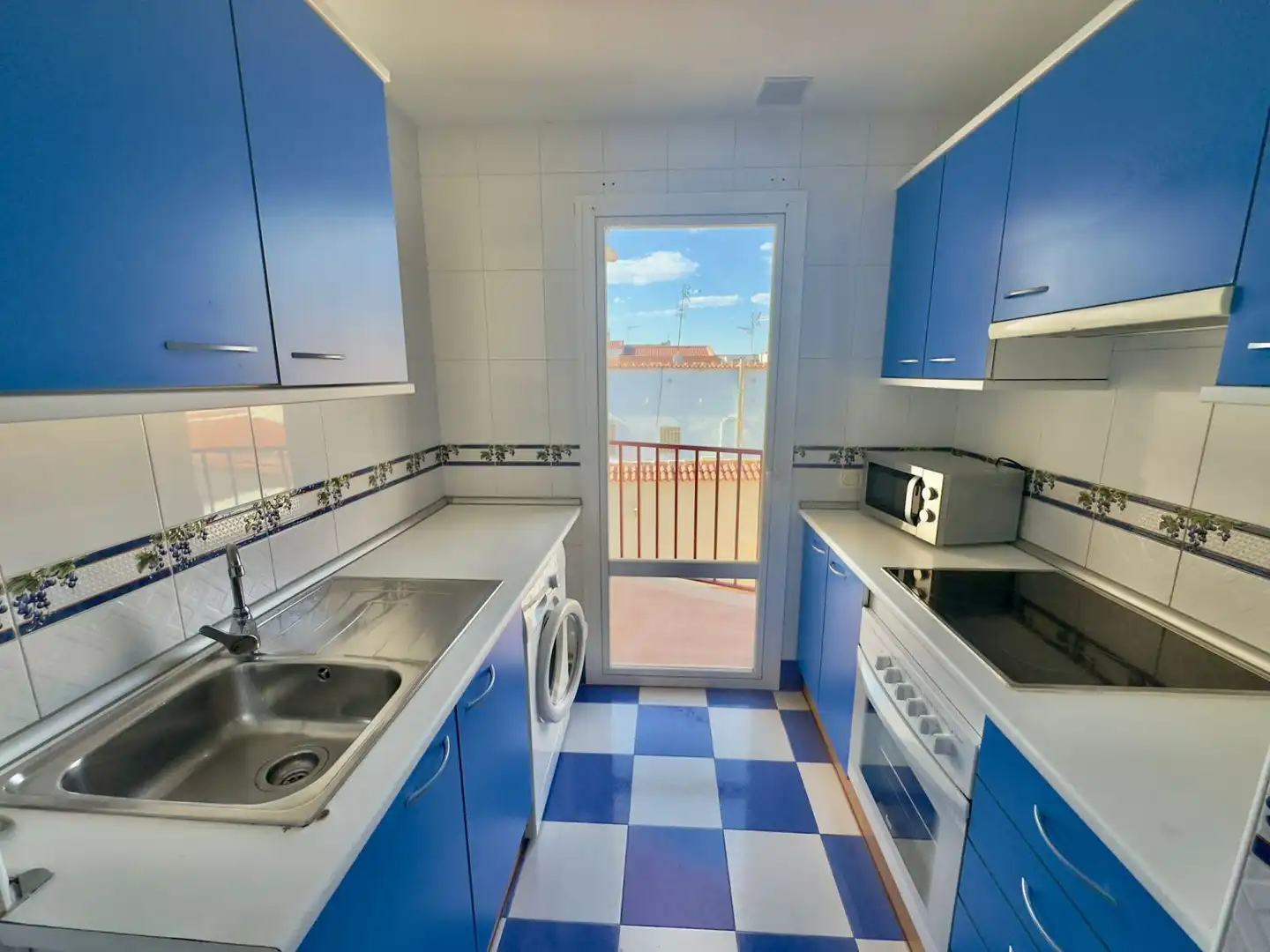 Küche von Wohnung zum Verkauf in Valdepeñas mit Heizung, Parkett und Balkon