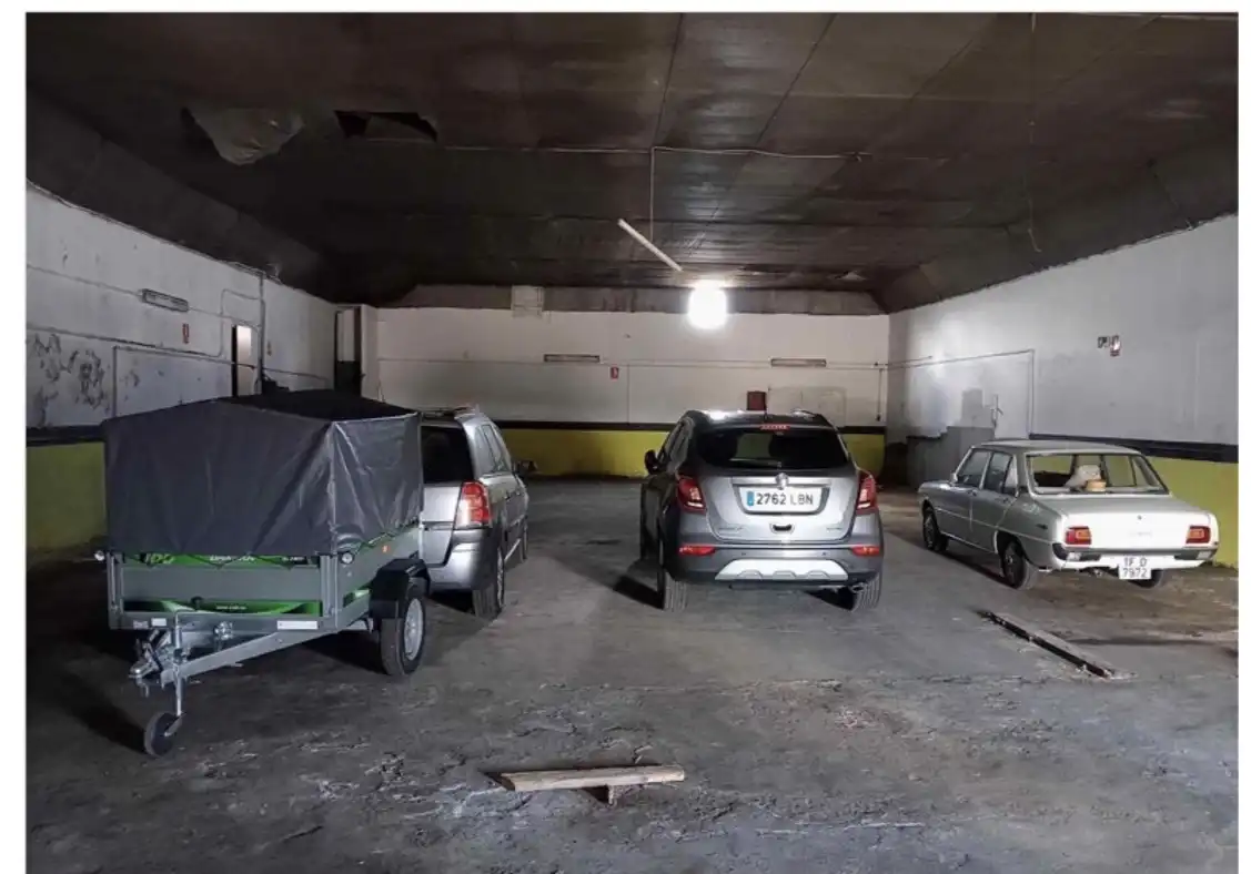 Parking of Industrial buildings for sale in Arico