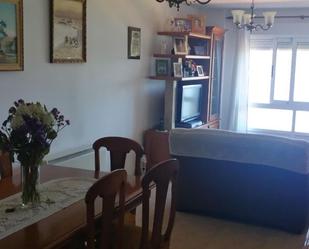 Sala d'estar de Pis en venda en Rianxo amb Parquet, Forn i Rentadora