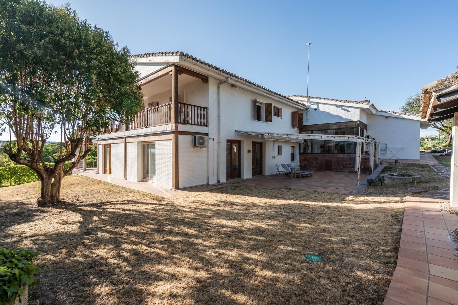 Exterior view of House or chalet for sale in Las Rozas de Madrid  with Air Conditioner, Heating and Private garden
