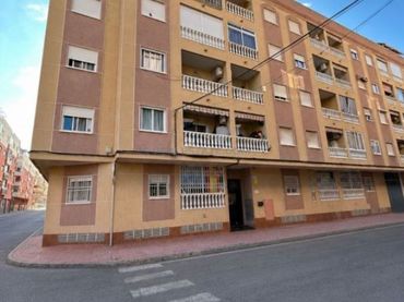 Appartement compact avec piscine à vendre à Centro