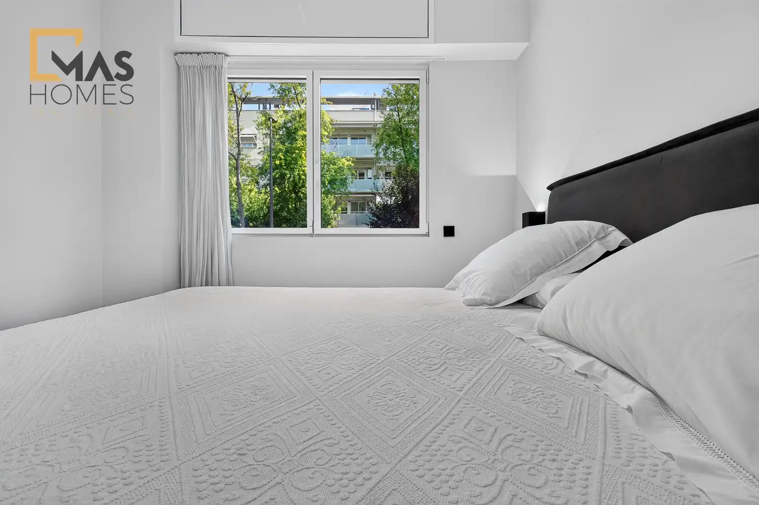 Habitación de Piso en venta en Sant Cugat del Vallès con Aire acondicionado, Calefacción y Jardín privado