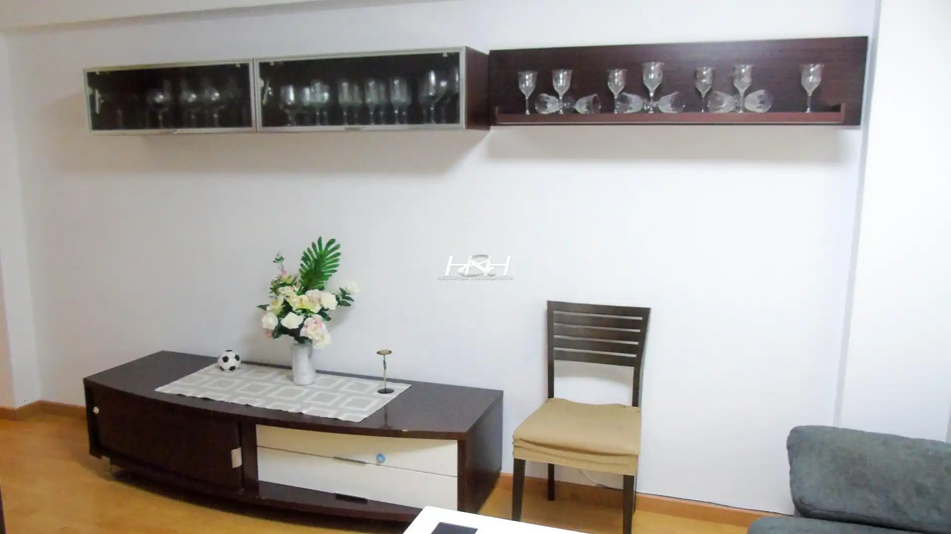Living room of Flat for rent in Burjassot  with Air Conditioner, Storage room and Furnished