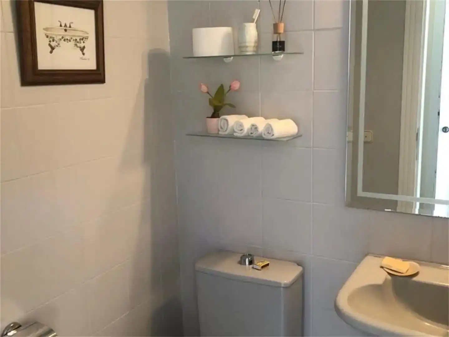 Bany de Casa adosada en venda en Estepona amb Aire condicionat, Piscina i Balcó