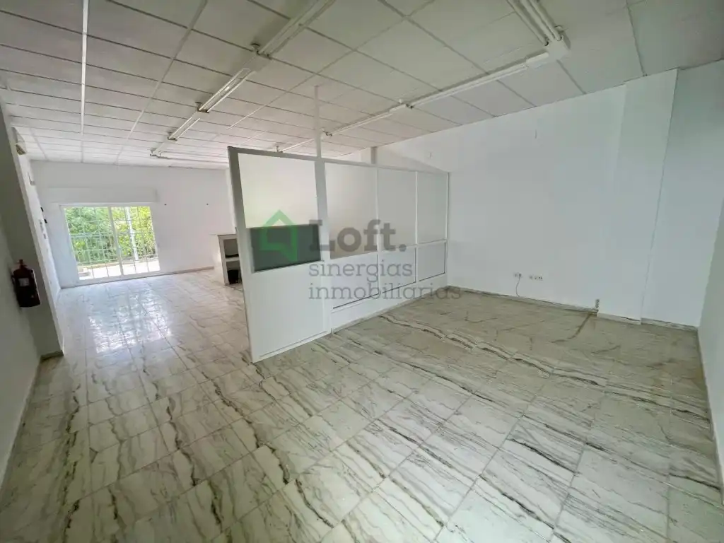 Commercial properties for rent in Badajoz  with Air Conditioner
