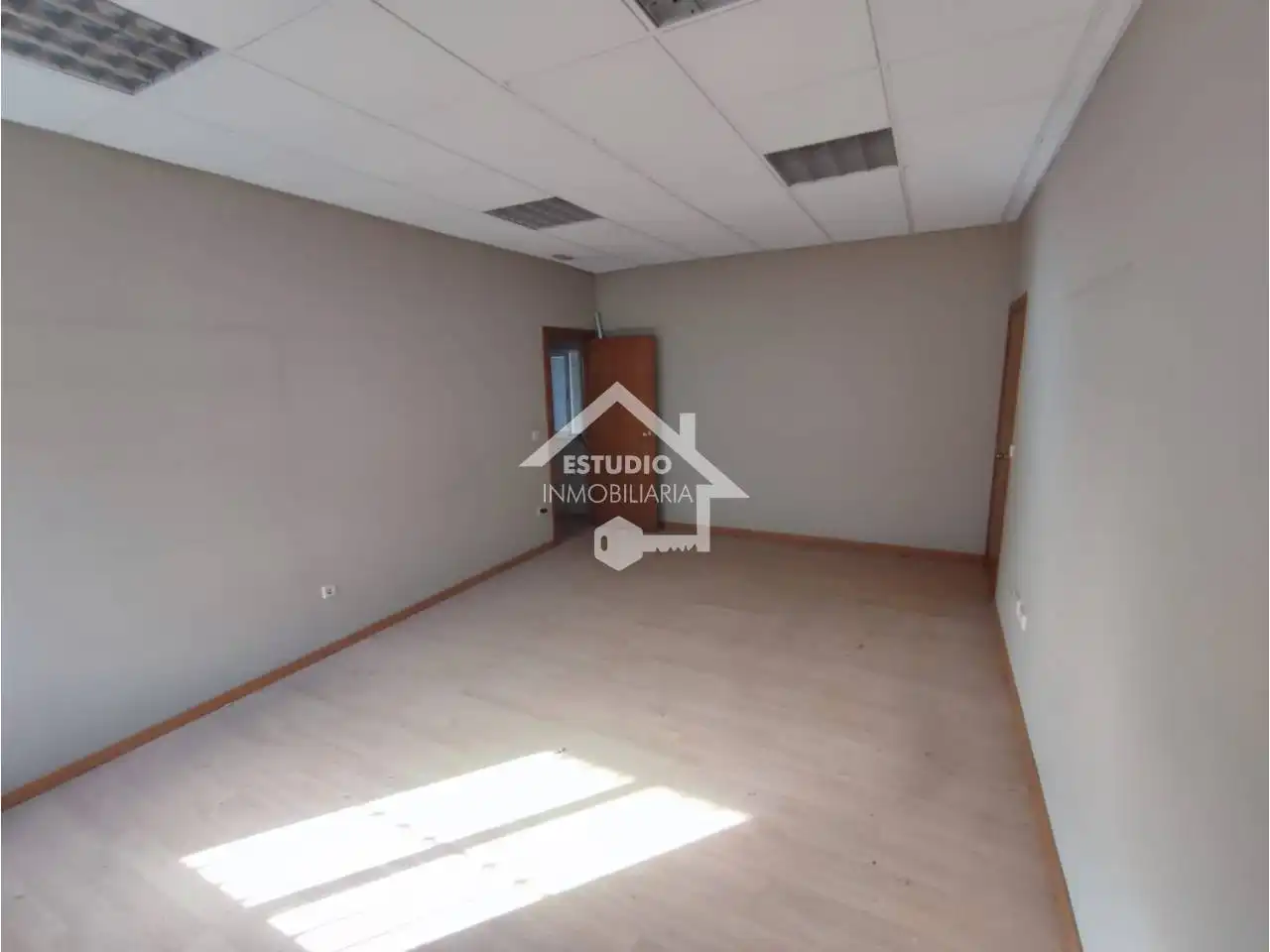 Industrial building for sale in Calle POLIGONO EL JUNCAL, imagen 4