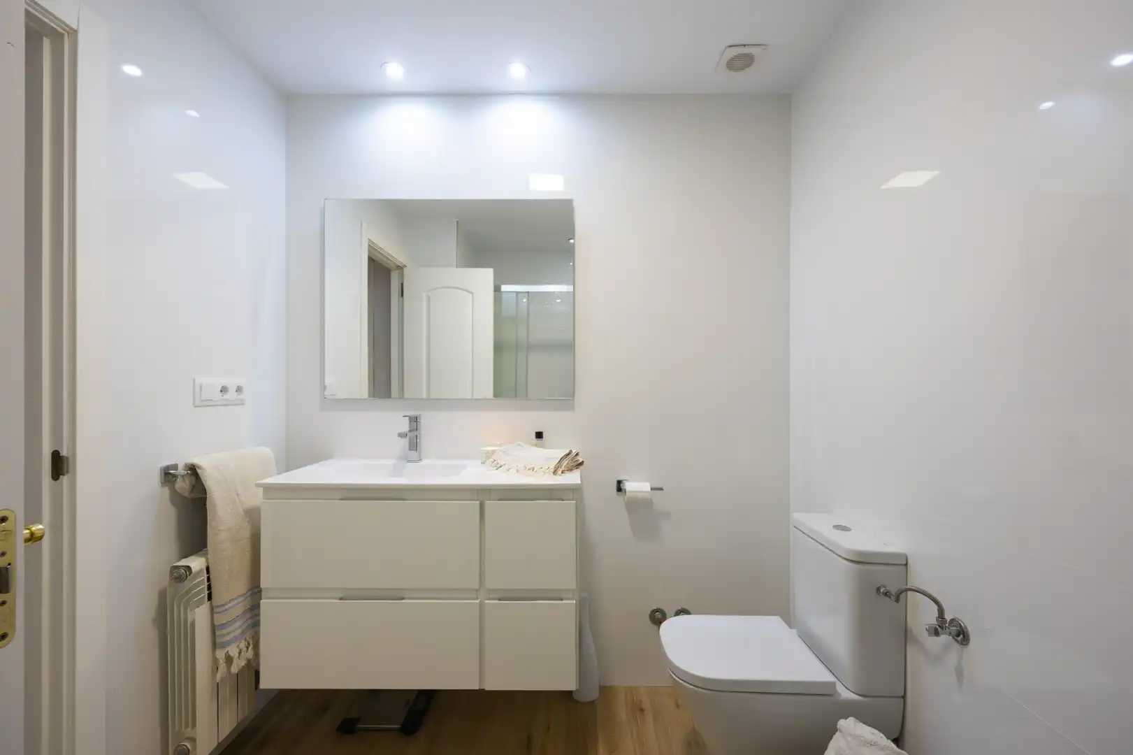 Bathroom of Houses for sale in Toledo  with Air Conditioner, Heating and Private garden