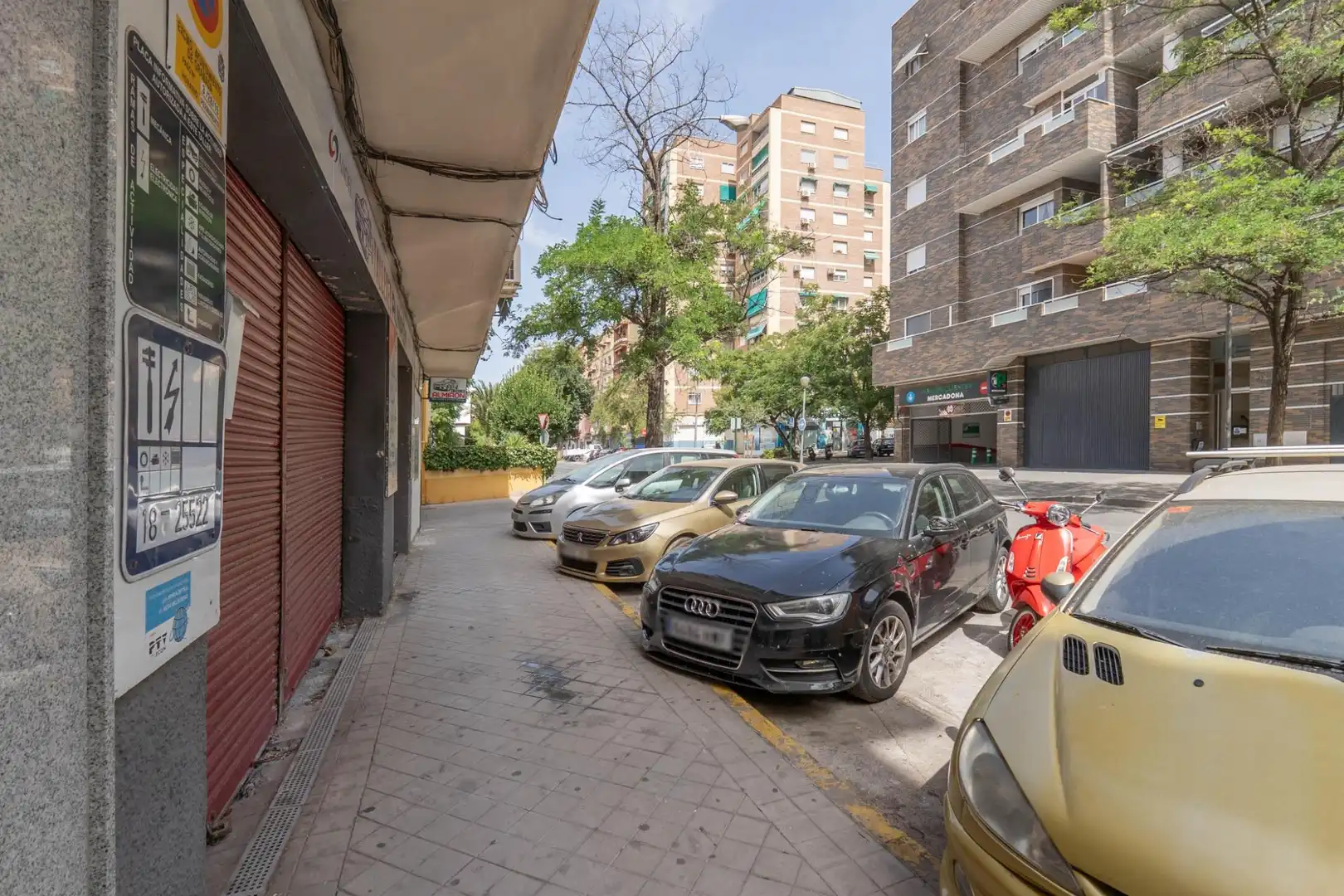 Parking de Piso en venta en Granada con Aire acondicionado y Amueblado