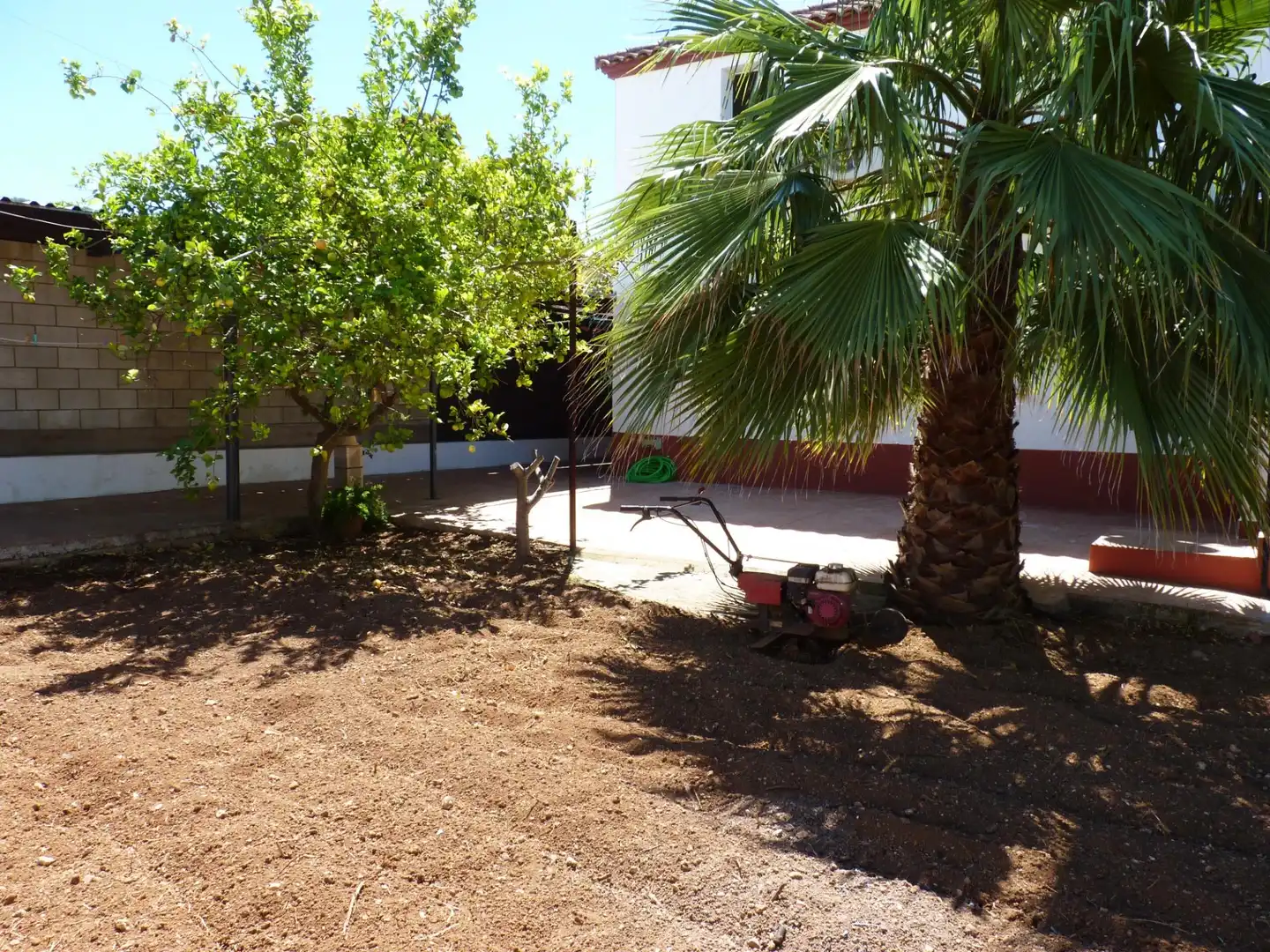 Garden of Houses for sale in Montellano  with Air Conditioner, Heating and Private garden