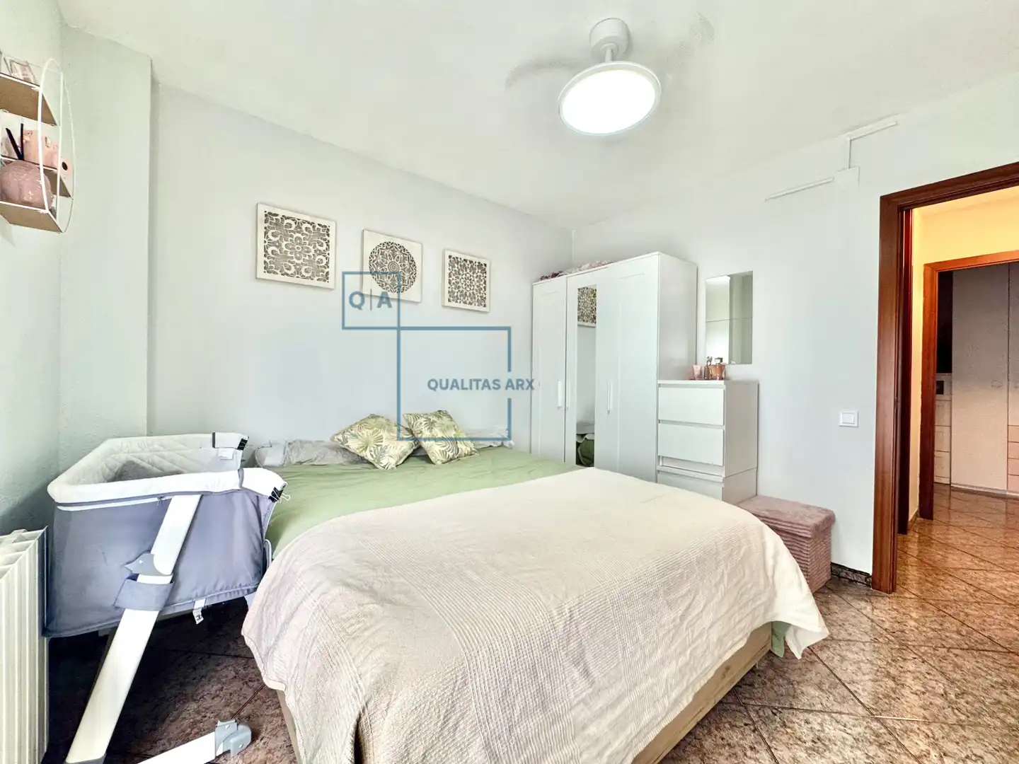 Habitación de Piso en venta en Terrassa con Aire acondicionado, Calefacción y Amueblado