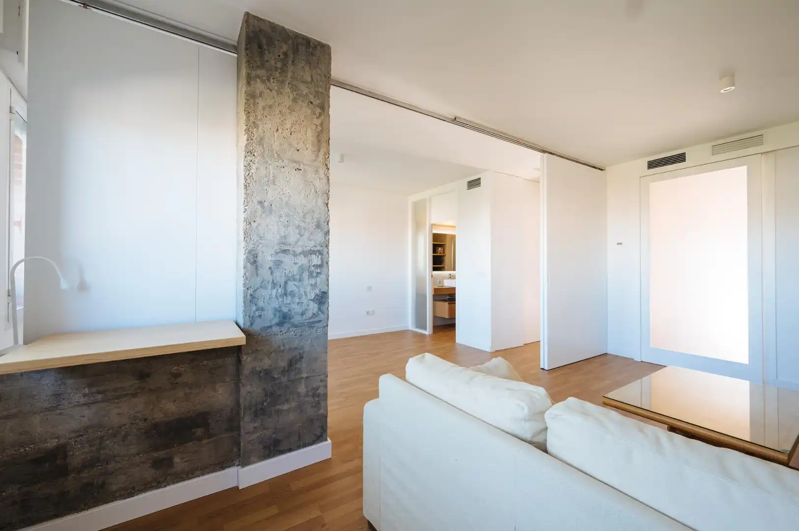 Flat for rent in Sevilla  with Air Conditioner and Furnished