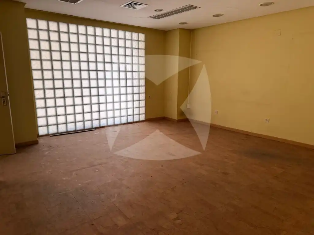 Local comercial en alquiler en Calle Hermanos Maristas, imagen 3