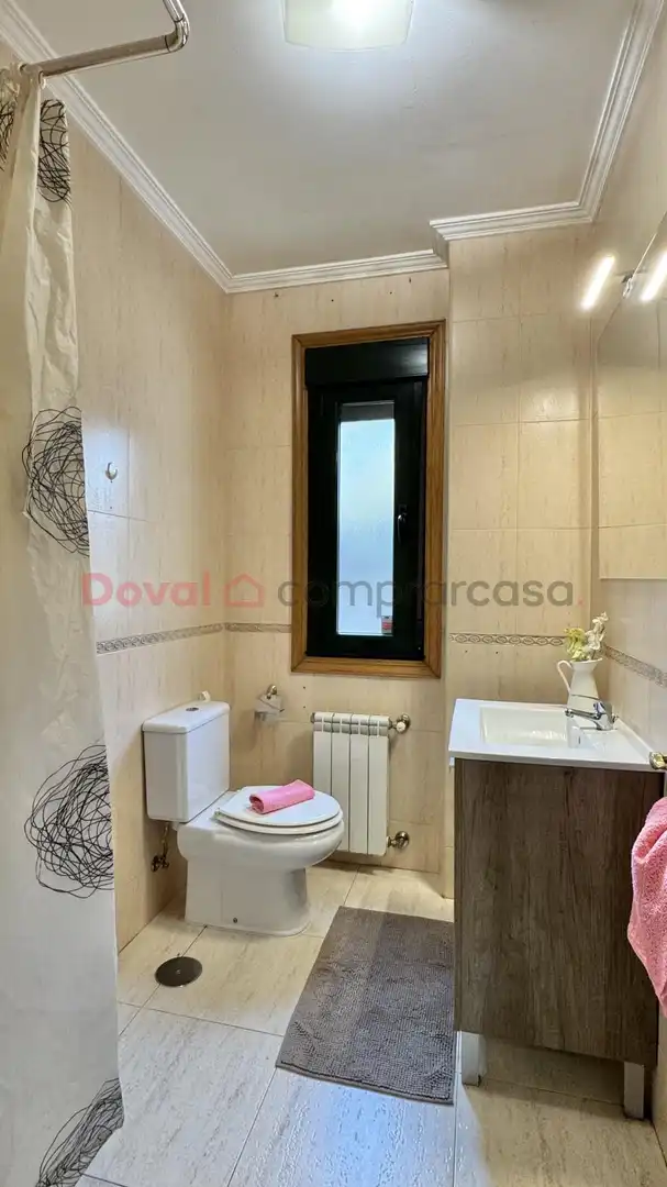 Bathroom of Houses for sale in Salceda de Caselas  with Heating, Private garden and Terrace
