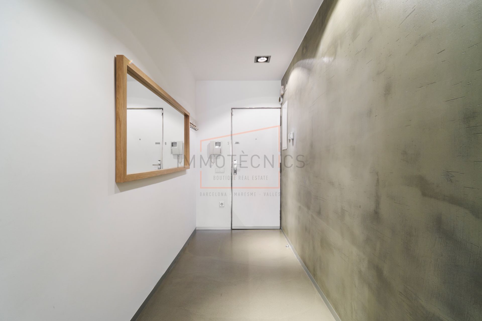 Duplex for sale in Granollers  with Air Conditioner, Heating and Oven