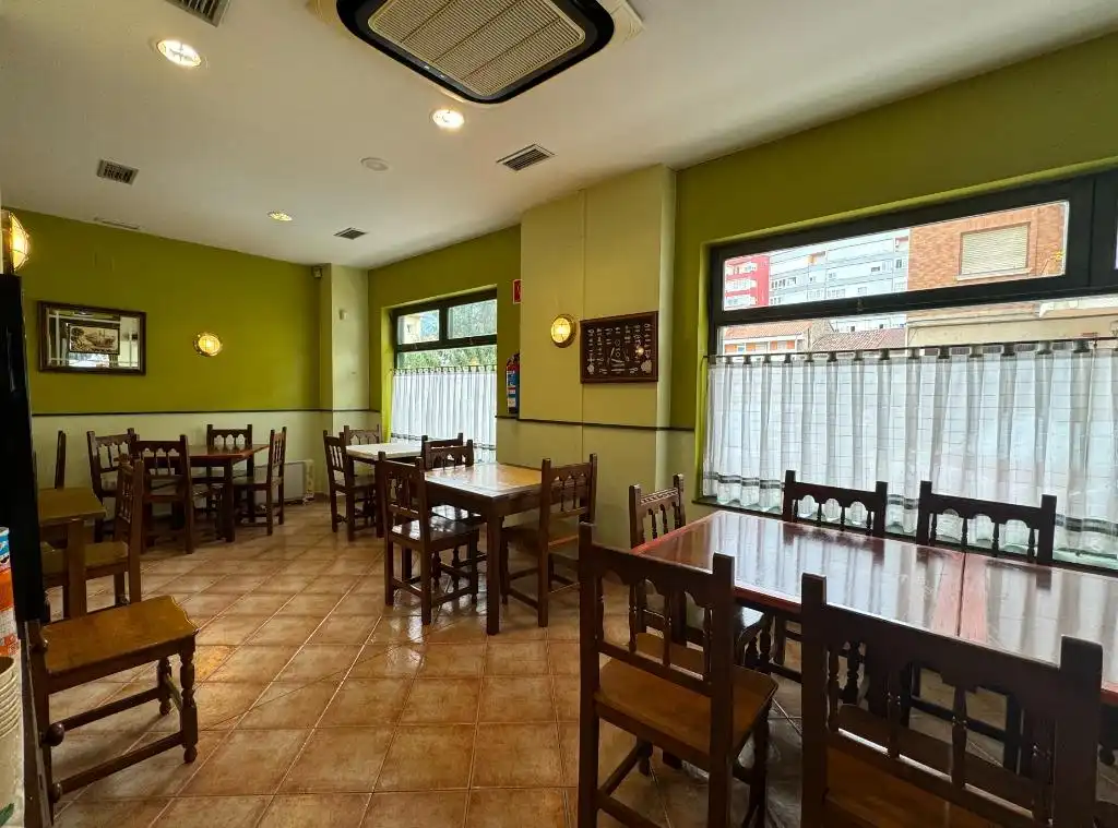 Local en venta en MENENDEZ PELAYO, 6, Los Corrales de Buelna
