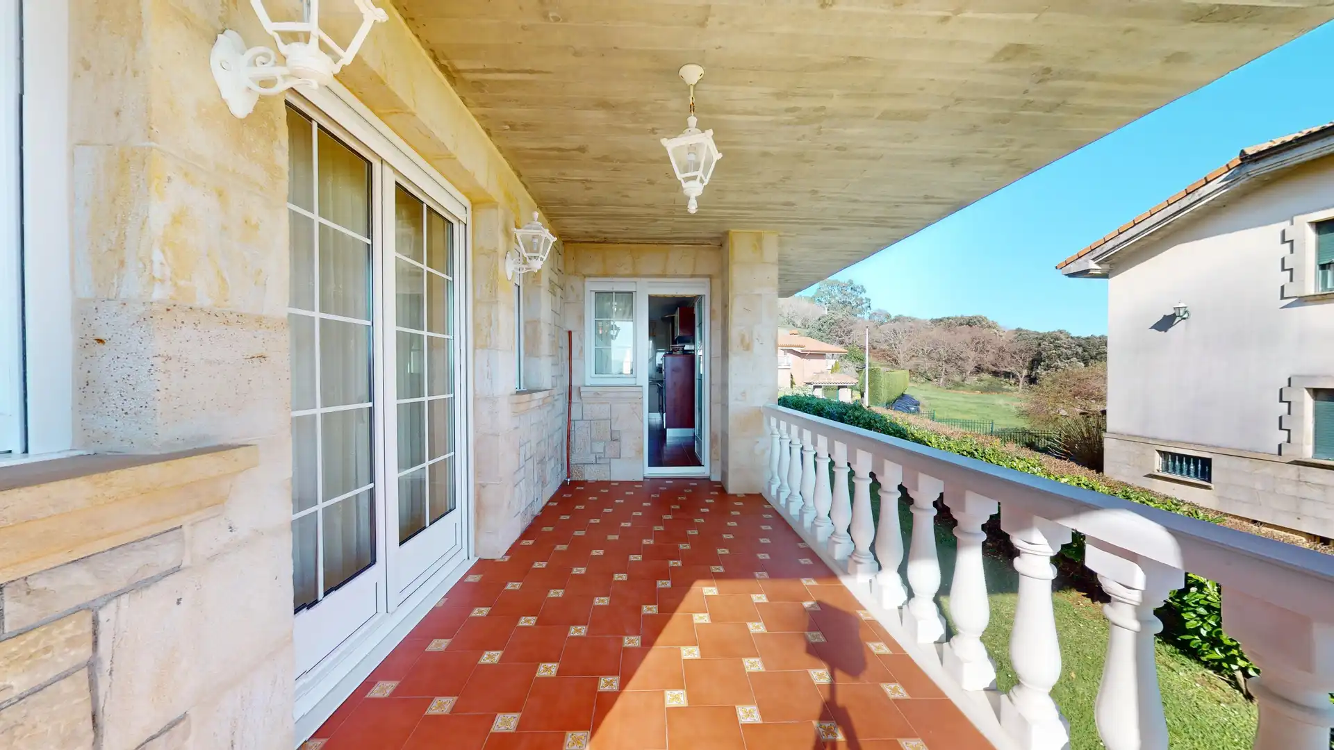 Terrassa de Casa o xalet en venda en Arnuero amb Calefacció, Terrassa i Balcó