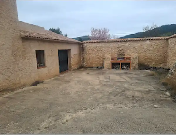 Casa pareada con terraza en venta en Biar, imagen 2