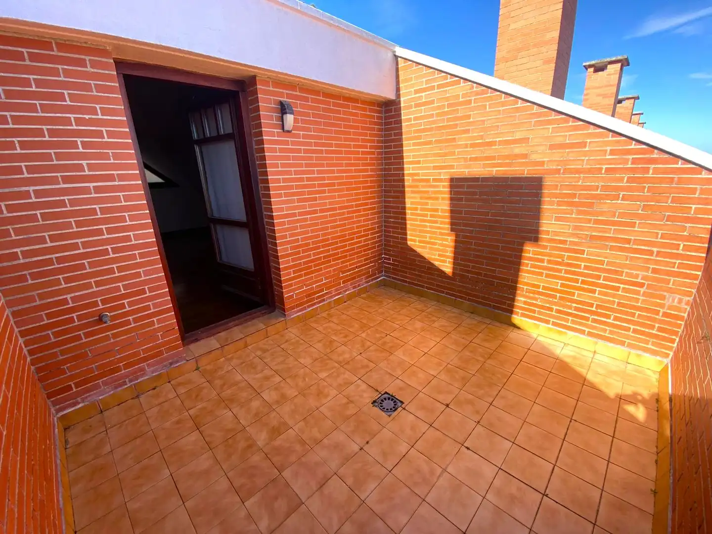 Terrassa de Casa adosada en venda en Castro-Urdiales amb Calefacció, Parquet i Terrassa