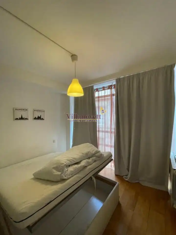 Habitación de Estudio en venta en Vigo  con Calefacción y Amueblado