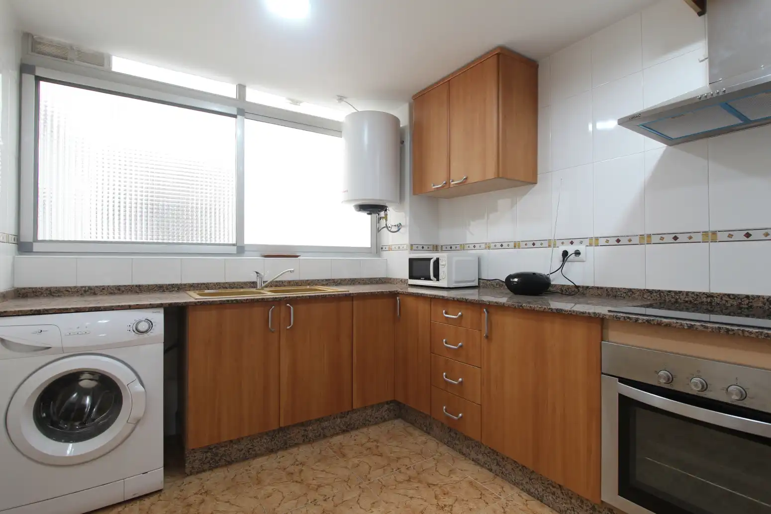 Cocina de Piso de alquiler en Alaquàs con Aire acondicionado, Calefacción y Amueblado