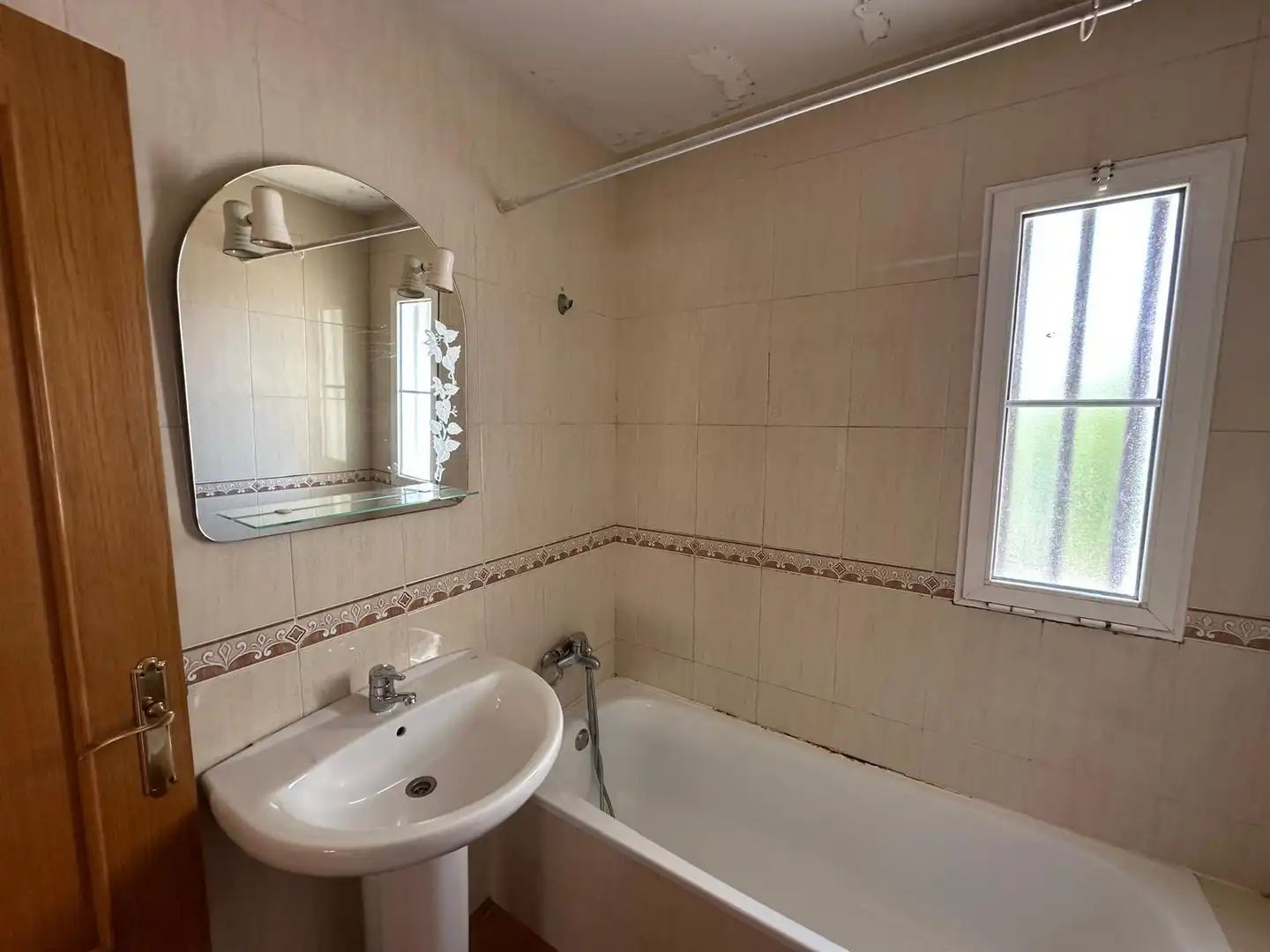 Baño de Casa o chalet en venta en Aspe con Jardín privado, Balcón y Alarma