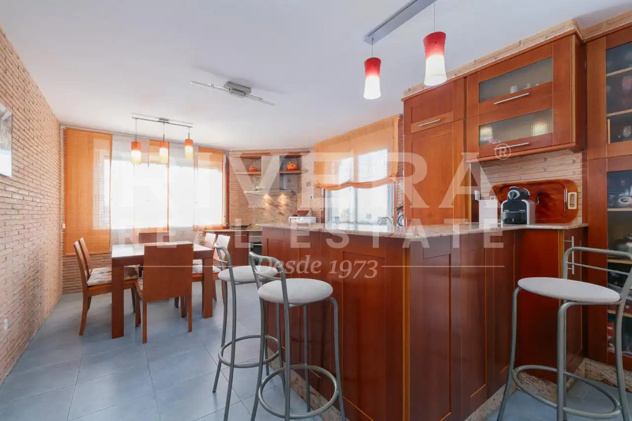Cocina de Casa o chalet en venta en Vigo  con Calefacción, Jardín privado y Parquet