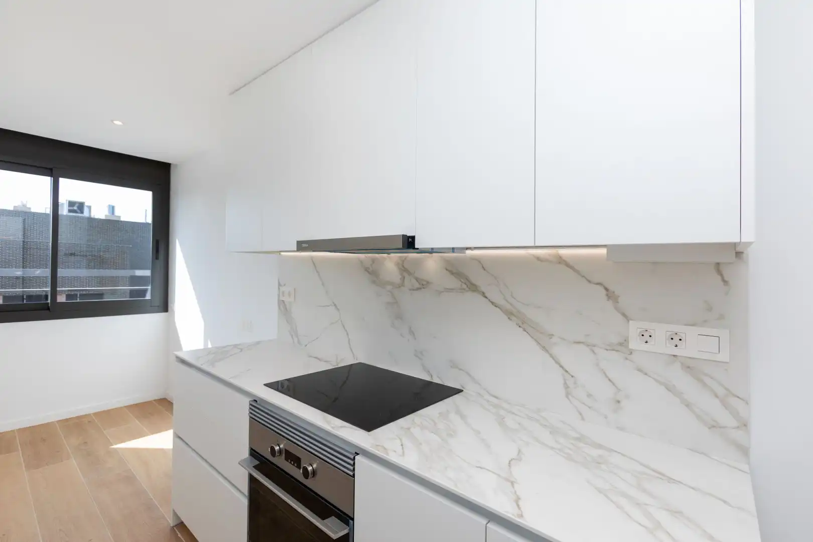 Flat with pool to rent in Carrer de Joan Miró, imagen 6