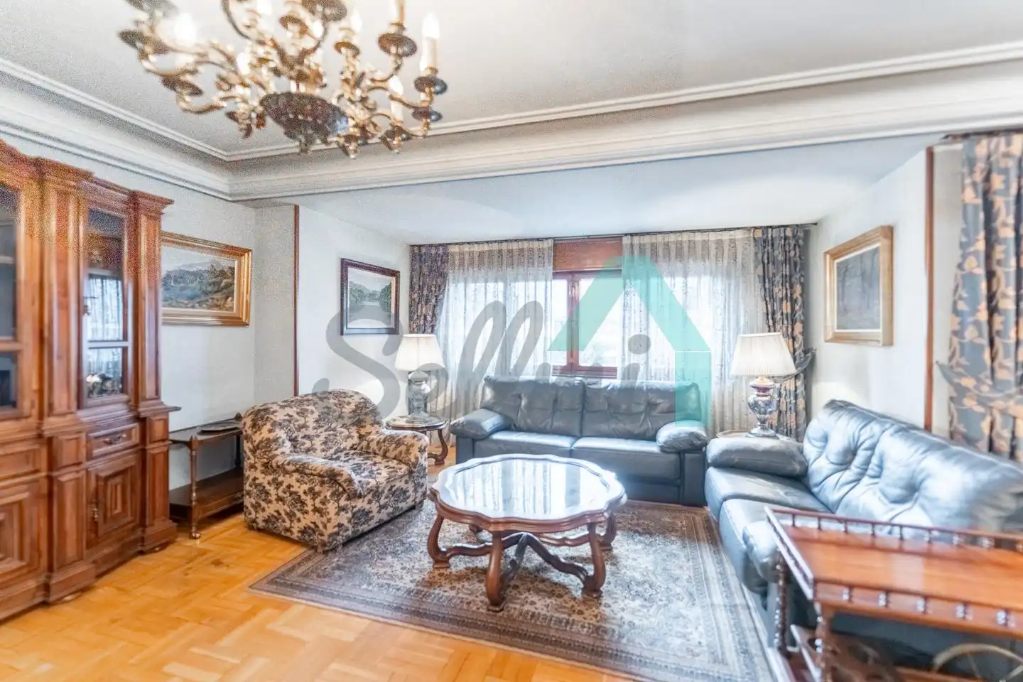 Living room of Flat for sale in Oviedo   with Heating, Parquet flooring and Terrace