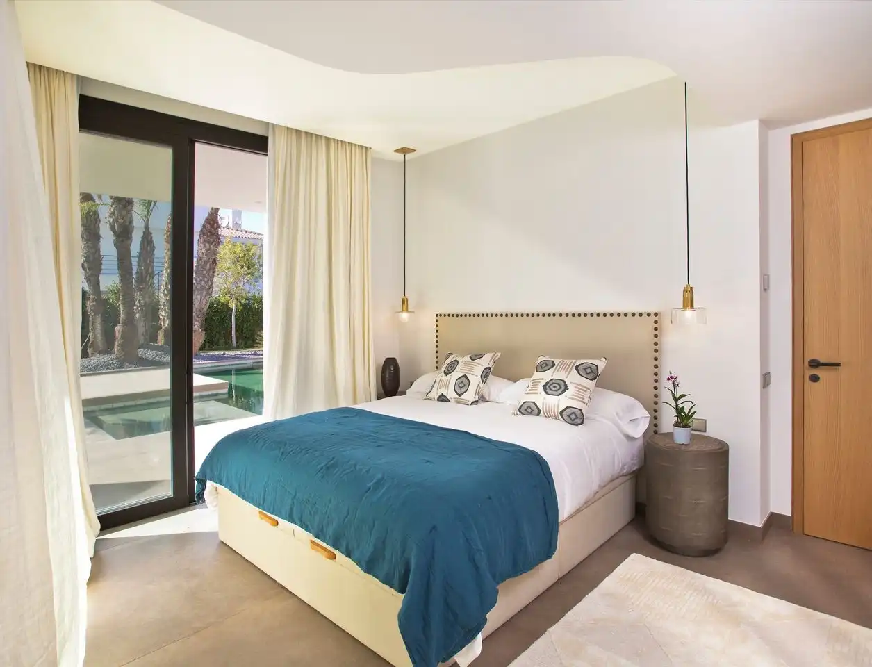 Casa con piscina en venta en San Pedro de Alcántara, imagen 4