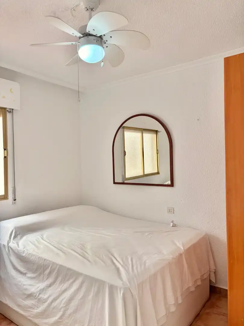 Schlafzimmer von Wohnung zum Verkauf in San Pedro del Pinatar mit Klimaanlage, Terrasse und Möbliert